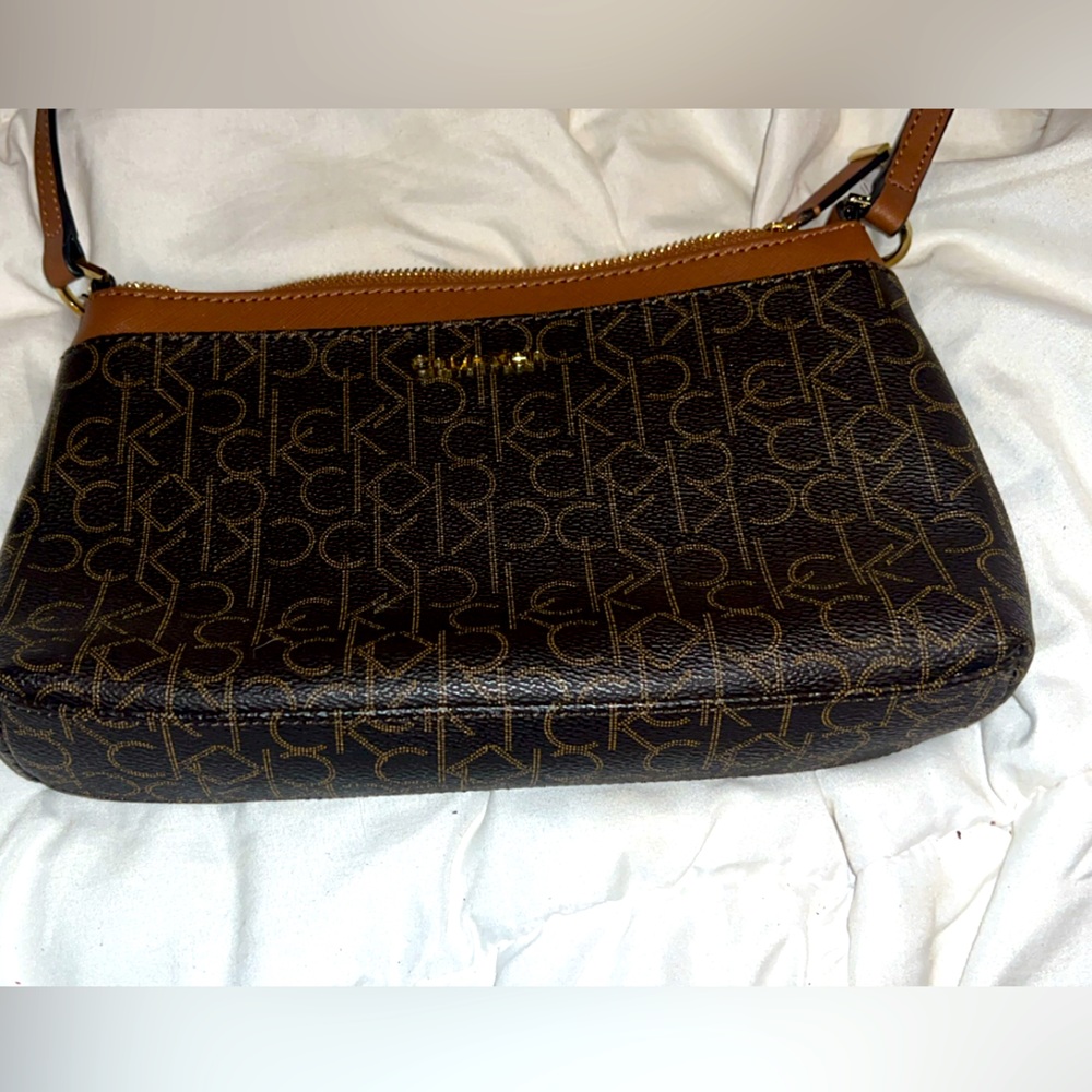 Calvin Klein cross body